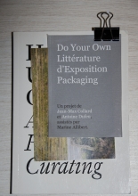 Do Your Own Litt&eacute;rature d'Exposition Packaging